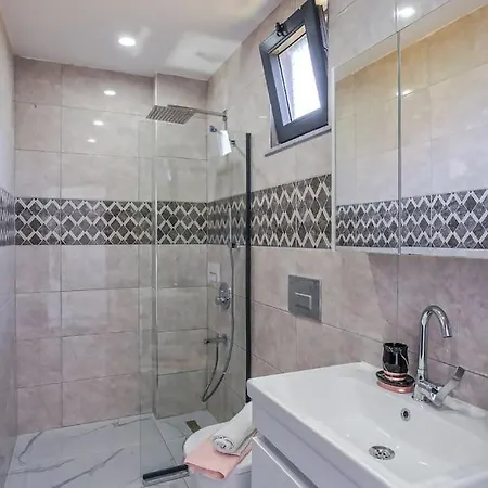 Szálloda Hazal 2 / Kalkan